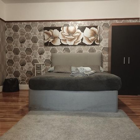 Bright Apartments Peterborough Ruang foto